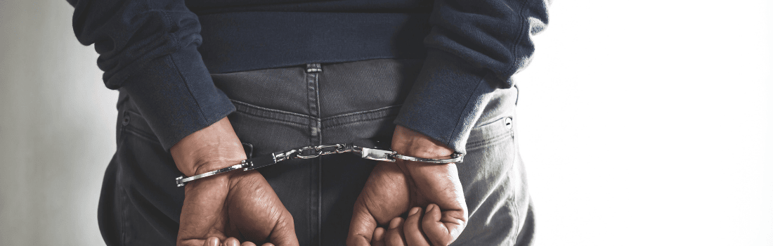 Chain police handcuffs